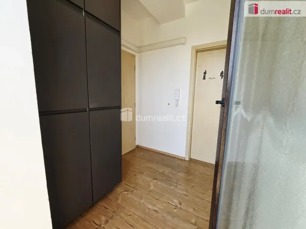 Pronájem bytu 2+kk, Praha - Hloubětín, V chaloupkách, 45 m2