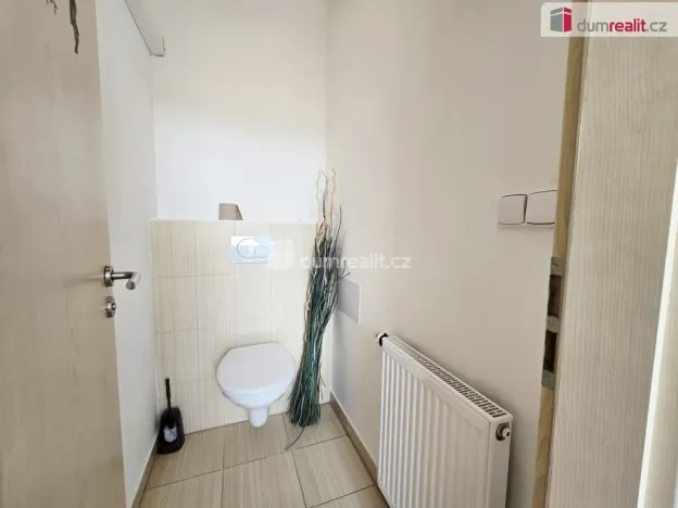 Pronájem bytu 2+kk, Praha - Hloubětín, V chaloupkách, 45 m2