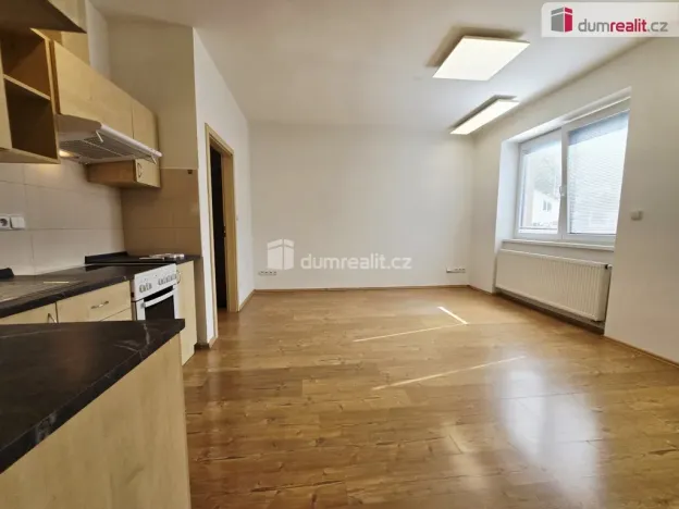 Pronájem bytu 2+kk, Praha - Hloubětín, V chaloupkách, 45 m2
