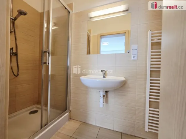 Pronájem bytu 2+kk, Praha - Hloubětín, V chaloupkách, 45 m2