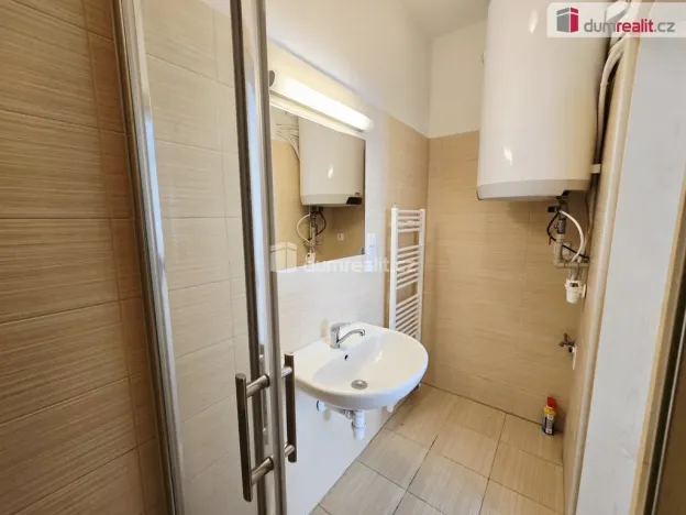 Pronájem bytu 2+kk, Praha - Hloubětín, V chaloupkách, 45 m2