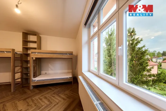 Prodej bytu 2+1, Trutnov - Horní Předměstí, Komenského, 69 m2