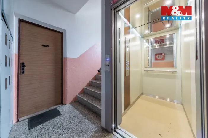 Prodej bytu 1+kk, Horní Slavkov, U Lesoparku, 19 m2