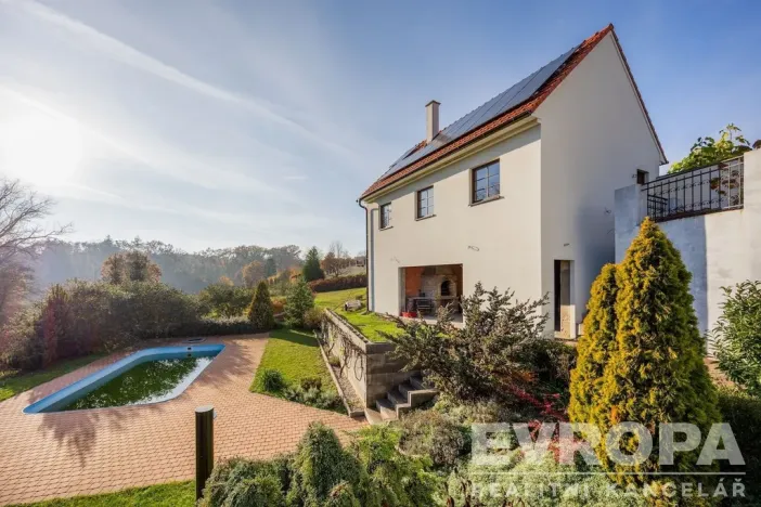 Prodej rodinného domu, Košátky, 350 m2