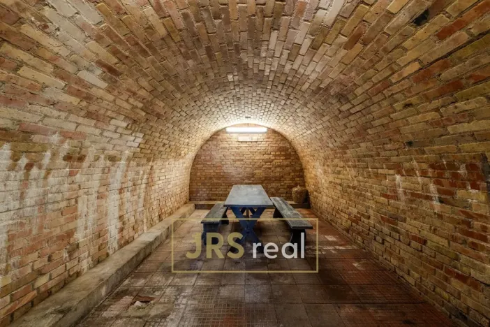 Prodej - jiné, Mikulov, 150 m2