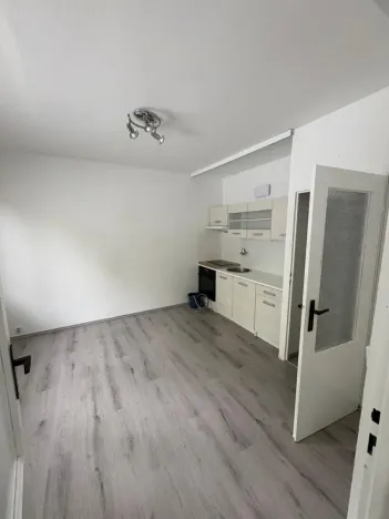 Pronájem bytu 2+kk, Liberec - Liberec VI-Rochlice, Soukenická, 47 m2