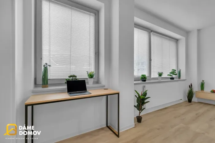 Pronájem bytu 1+kk, Zlín, Lorencova, 28 m2