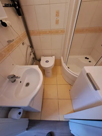 Pronájem bytu 1+1, Praha - Holešovice, Letohradská, 40 m2