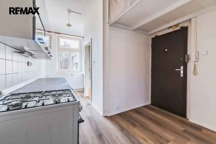 Pronájem bytu 1+1, Praha - Holešovice, Letohradská, 40 m2