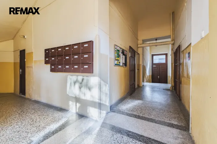Pronájem bytu 1+1, Praha - Holešovice, Letohradská, 40 m2