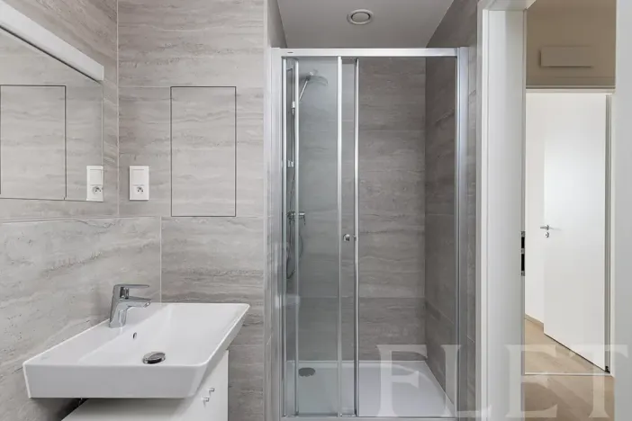 Pronájem bytu 2+kk, Praha - Hloubětín, Waltariho, 52 m2