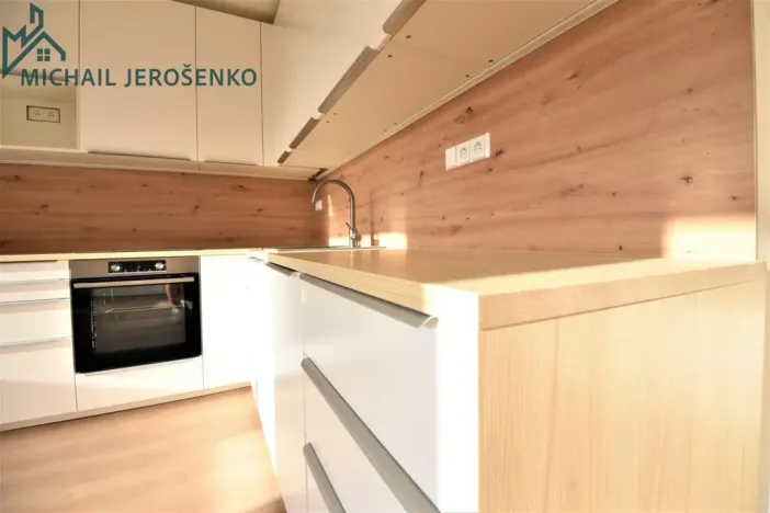 Pronájem bytu 3+kk, Praha - Krč, Na strži, 67 m2