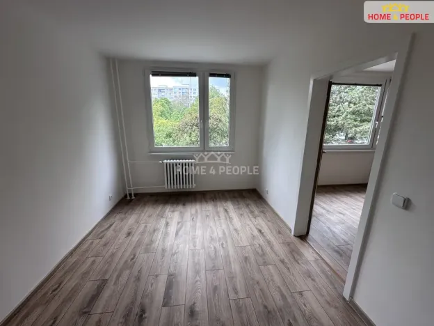 Pronájem bytu 3+1, Praha - Háje, Novomeského, 64 m2