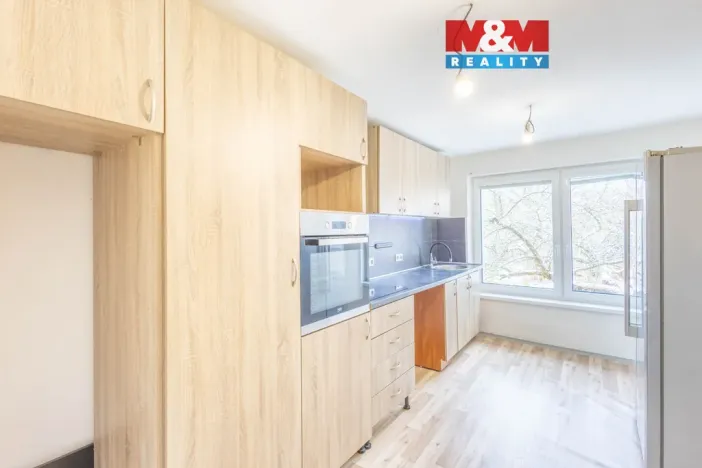 Pronájem bytu 3+1, Česká Lípa, Pod Špičákem, 89 m2