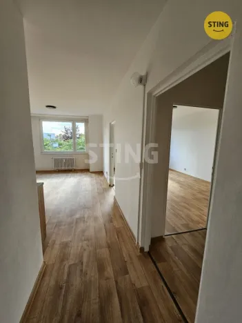 Pronájem bytu 2+kk, Hradec Králové, třída Edvarda Beneše, 47 m2