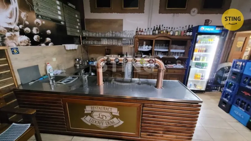 Pronájem restaurace, Třinec, nám. Míru, 280 m2