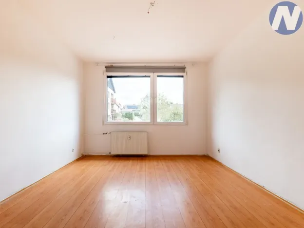 Prodej bytu 3+1, Volary, Sídl. Míru, 70 m2