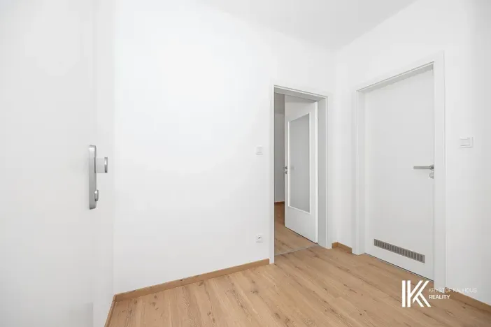 Pronájem bytu 2+kk, Pardubice, U Sportovní školy, 44 m2