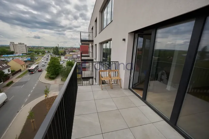 Pronájem bytu 1+kk, Praha, Libušská, 44 m2