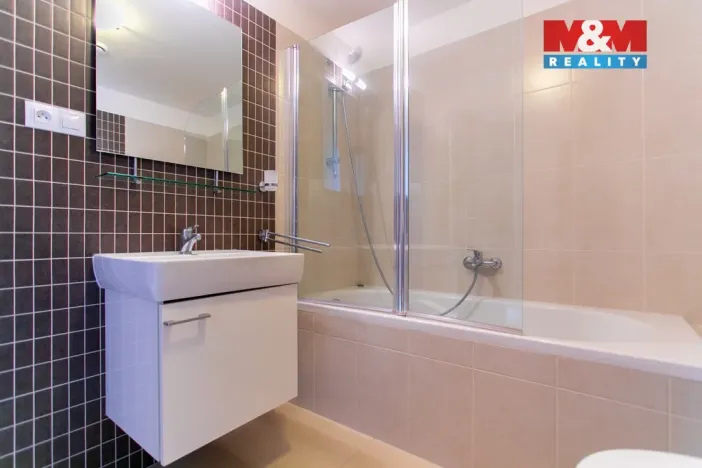 Pronájem bytu 2+kk, Plzeň - Černice, Střední cesta, 59 m2