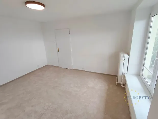 Pronájem bytu 2+1, Praha - Kobylisy, Vršní, 56 m2