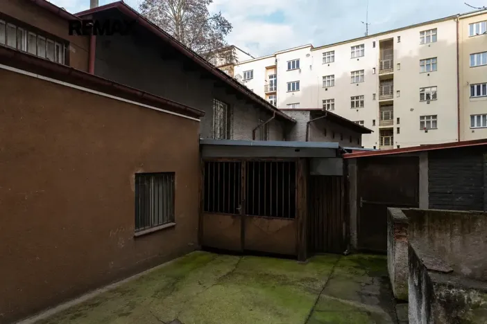 Pronájem skladu, Praha - Strašnice, Starostrašnická, 140 m2