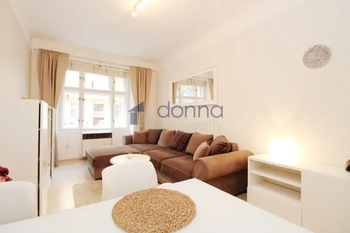Pronájem bytu 2+kk, Praha, Moravská, 50 m2
