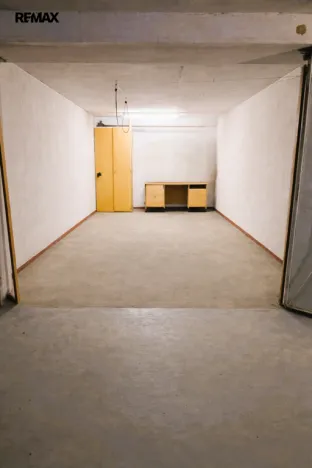 Pronájem garáže, Praha - Stodůlky, Nušlova, 18 m2