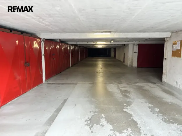 Pronájem garáže, Praha - Stodůlky, Nušlova, 18 m2