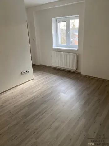 Pronájem bytu 2+kk, Velký Týnec, Zábraní, 48 m2