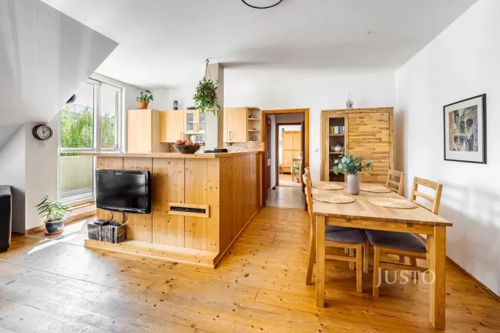 Prodej bytu 4+kk, České Budějovice - České Budějovice 7, Komenského, 79 m2