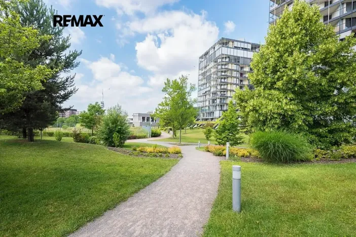 Pronájem bytu 3+kk, Praha - Žižkov, Ke kapslovně, 107 m2
