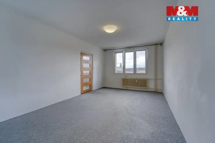 Prodej bytu 1+1, Klatovy - Klatovy II, K Letišti, 39 m2