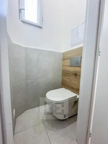 Pronájem bytu 2+kk, Praha - Smíchov, Křížová, 51 m2