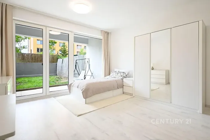 Prodej bytu 1+kk, Praha - Libuš, Na domovině, 28 m2