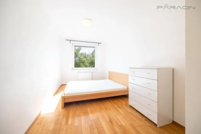 Pronájem bytu 4+kk, Praha - Modřany, Božetická, 77 m2