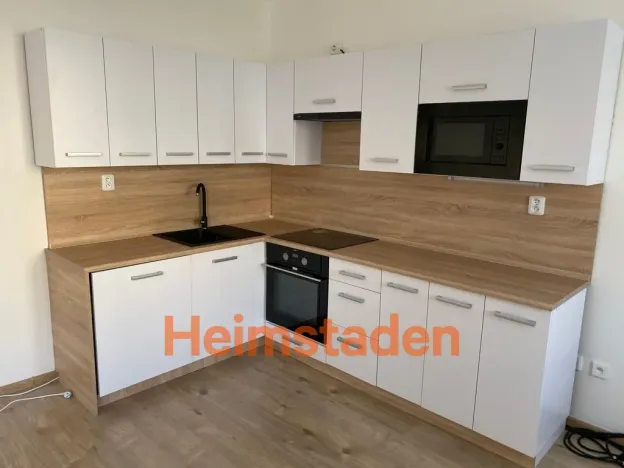 Pronájem bytu 2+1, Orlová - Lutyně, Masarykova třída, 56 m2