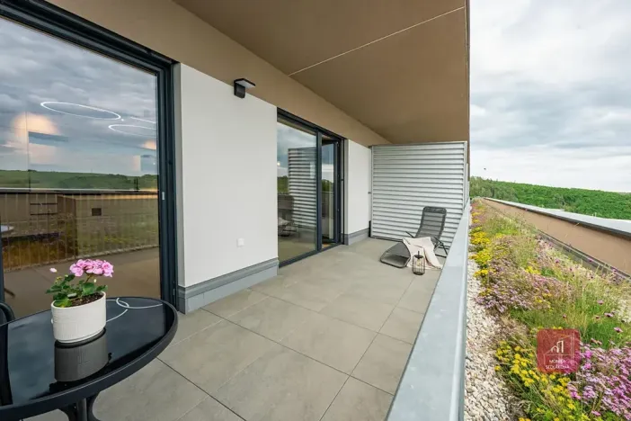 Pronájem bytu 2+kk, Mokrá-Horákov, 63 m2