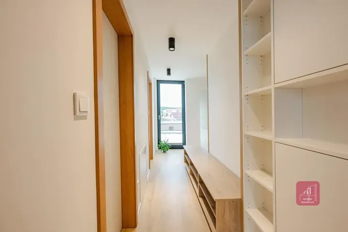 Pronájem bytu 2+kk, Mokrá-Horákov, 63 m2