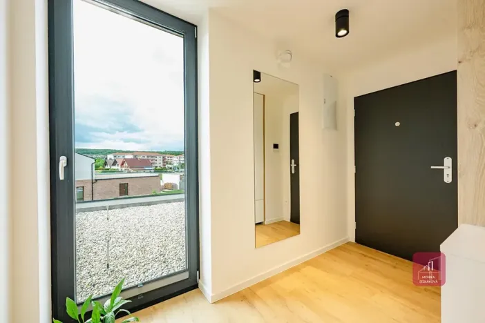 Pronájem bytu 2+kk, Mokrá-Horákov, 63 m2