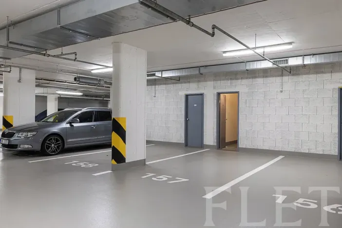 Pronájem bytu 1+kk, Praha - Hloubětín, Poděbradská, 33 m2