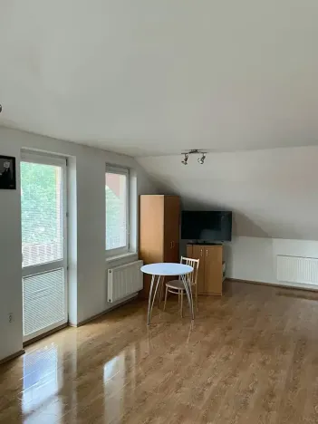 Pronájem bytu 1+kk, Vranovice, Hlavní, 35 m2