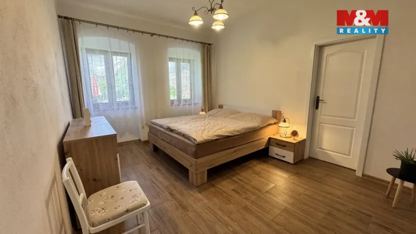 Prodej rodinného domu, Černovice, Dobešovská, 300 m2