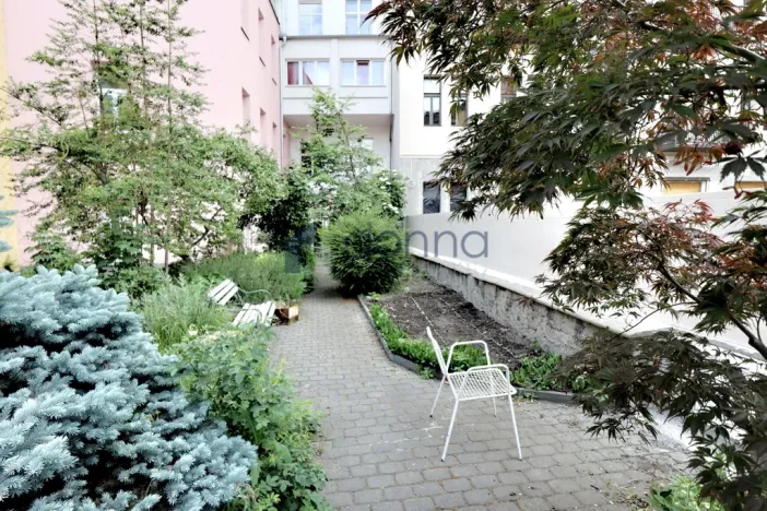 Pronájem bytu 2+1, Praha, Štěpánská, 48 m2