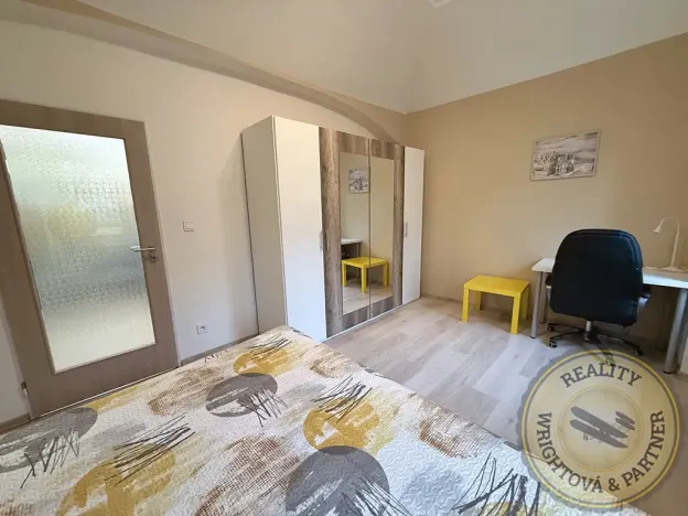 Prodej bytu 2+kk, Praha - Libeň, Zenklova, 37 m2