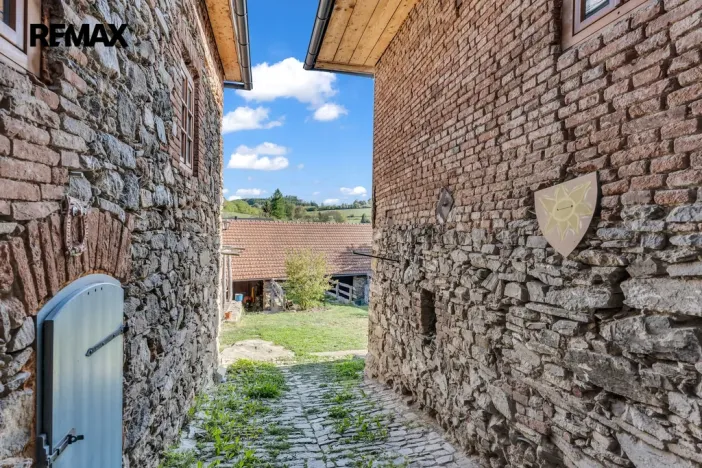 Prodej chalupy, Kamenice, 330 m2