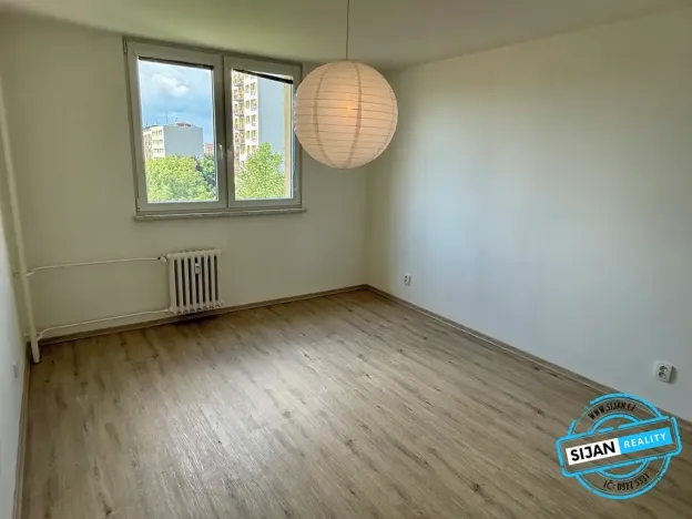 Pronájem bytu 3+1, Opava, Edvarda Beneše, 72 m2