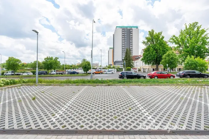 Pronájem bytu 1+kk, Praha - Lhotka, U Nového dvora, 31 m2