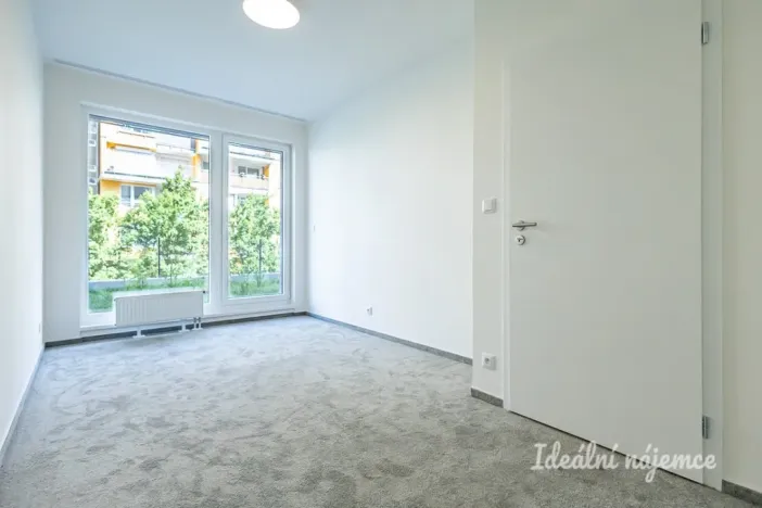 Pronájem bytu 2+kk, Praha - Vysočany, Gerstelova, 52 m2