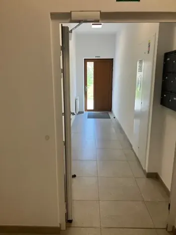 Pronájem bytu 3+kk, Praha - Prosek, Prosecká, 97 m2